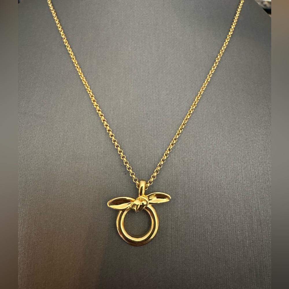 Kate Spade Bandana Pendant - Picture 4 of 5